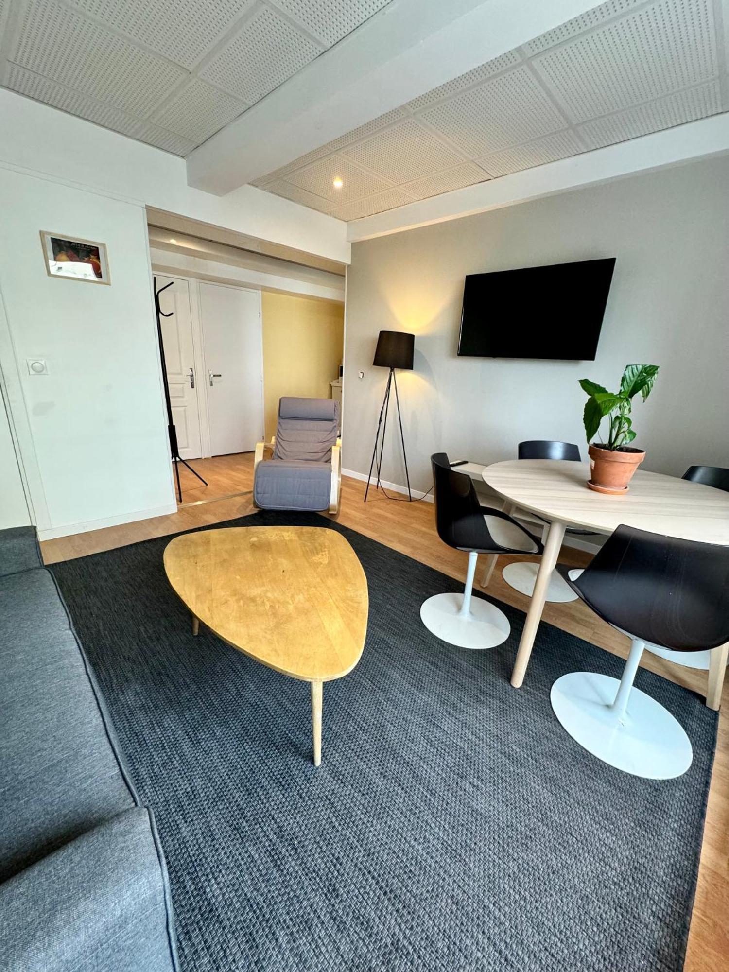 Appartement Lumineux Et Renove Pres De Montmartre "Amelie" Paris Exterior foto